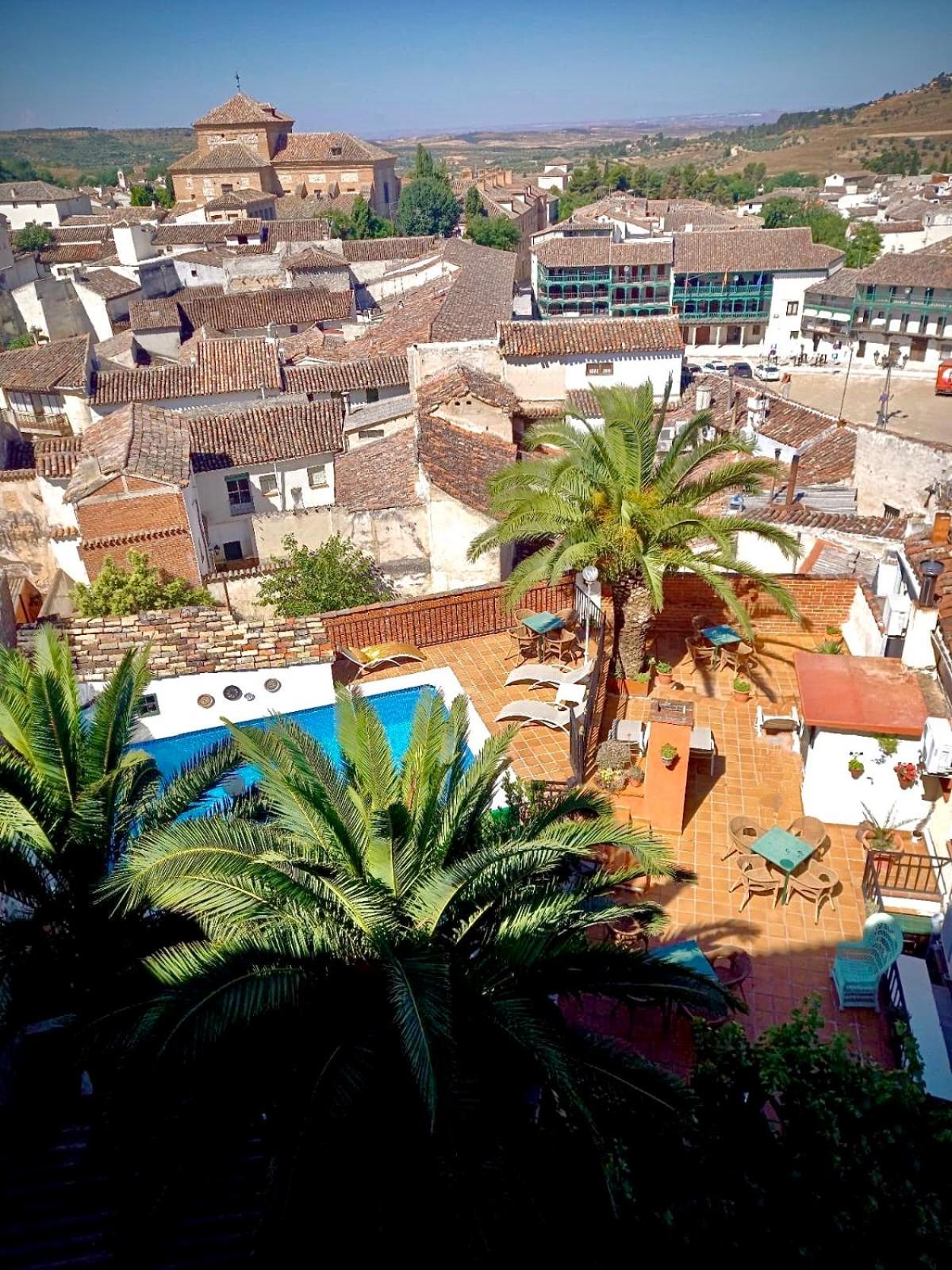 Hostal Chinchón Exterior foto